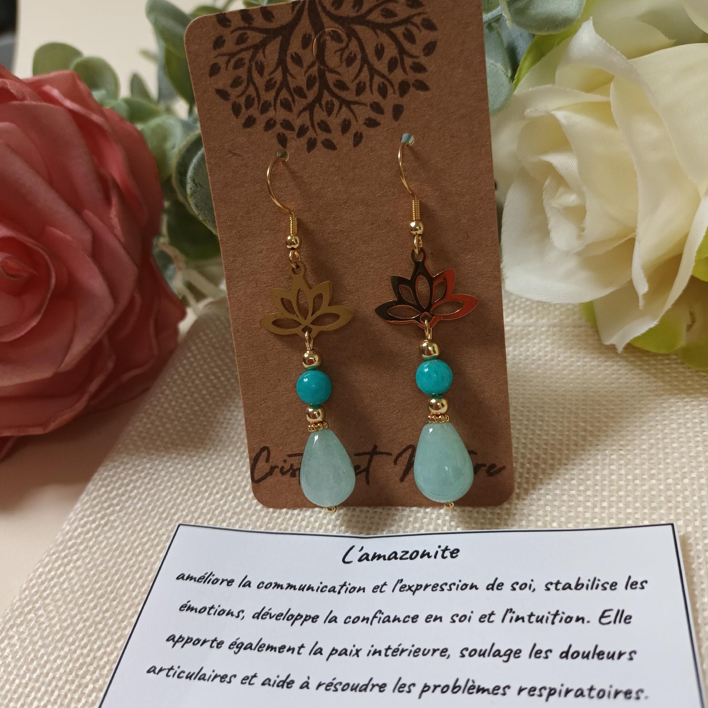 Boucles d’oreilles amazonite – lotus acier inox or – 6,6 × 1 cm – fait main