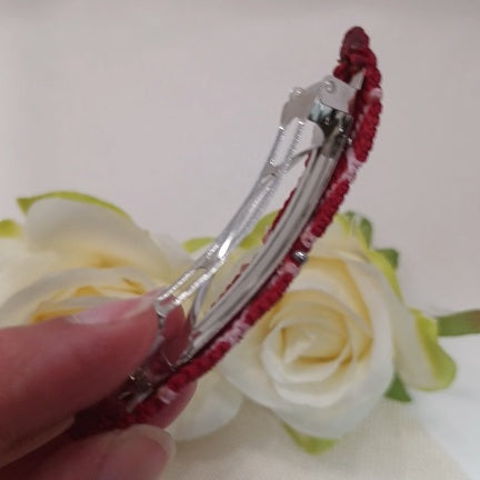 Barrette micro‑macramé & cristal de roche
