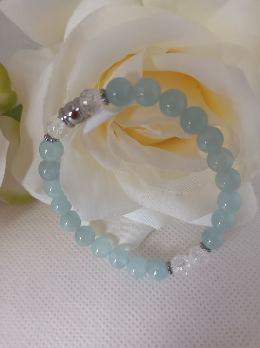 Bracelet aigue‑marine et cristal de roche 6 mm - breloques acier inox - élastique 15 cm