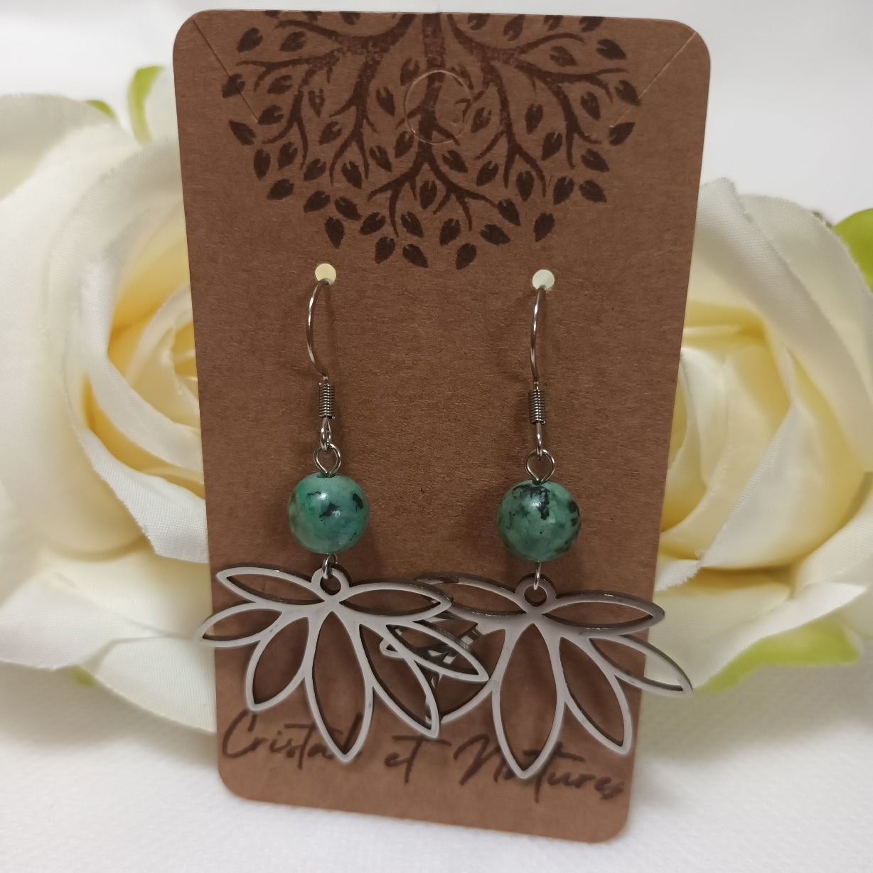 Boucles d’oreilles turquoise d’Afrique & motif feuille - acier inoxydable - 5,8 × 3,5 cm