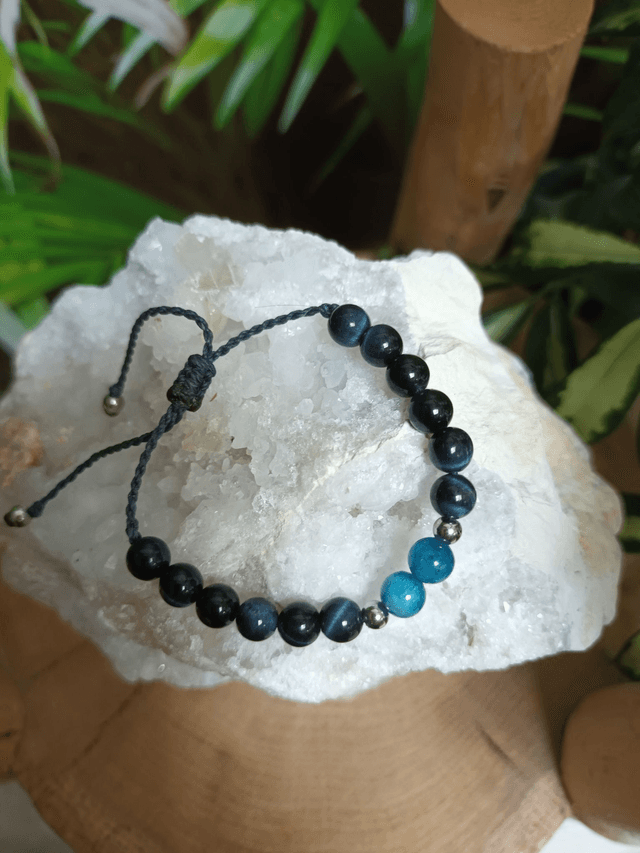 Bracelet en œil de faucon et apatite bleue