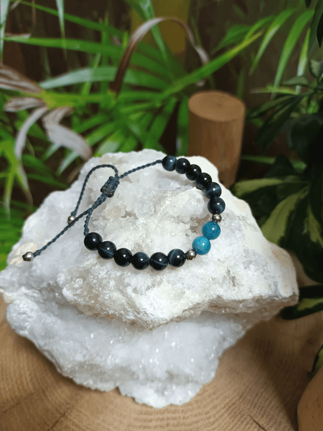 Bracelet en œil de faucon et apatite bleue