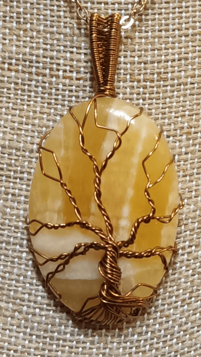 Pendentif arbre de vie en aragonite