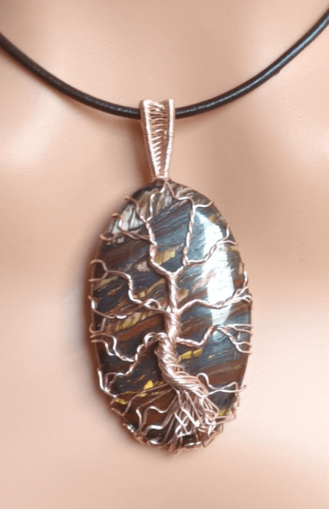 Pendentif arbre de vie pierre oeil de fer