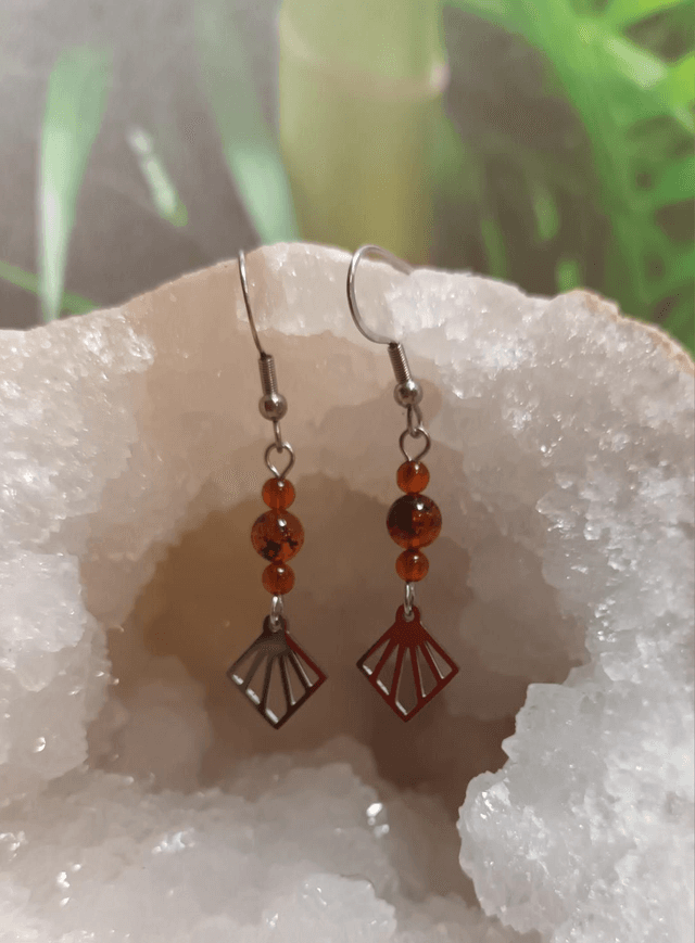 Boucles d&#039;oreilles pendantes en ambre