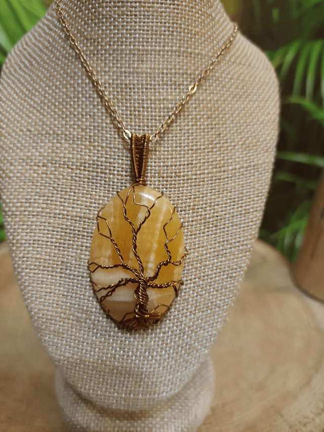 Pendentif arbre de vie en aragonite