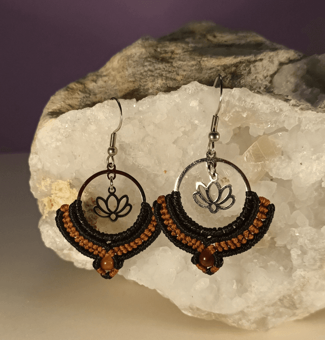 Boucles d&#039;oreilles en oeil de tigre