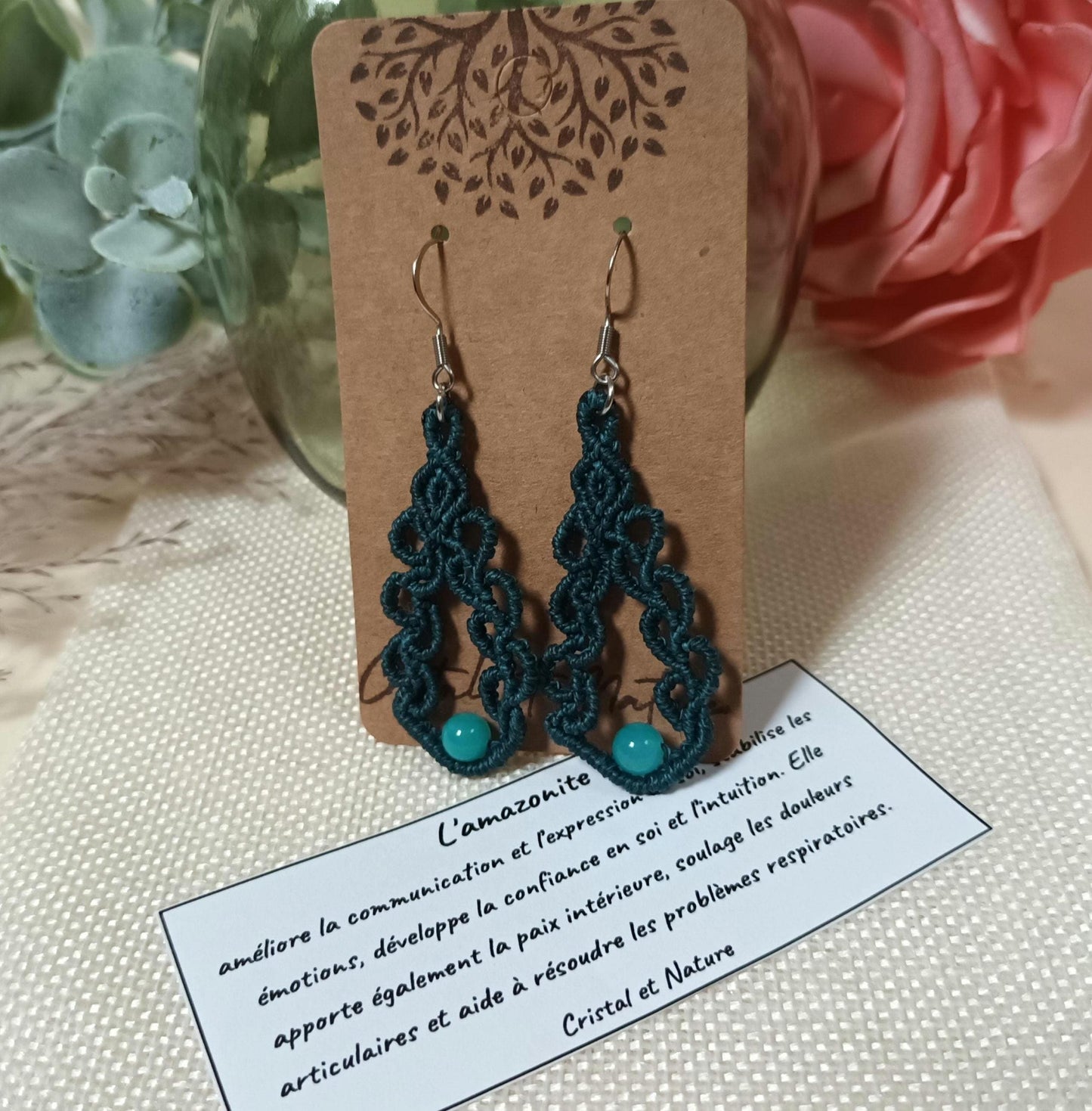 Boucles d’oreilles amazonite du Pérou – micro‑macramé – pendantes 6,4 cm
