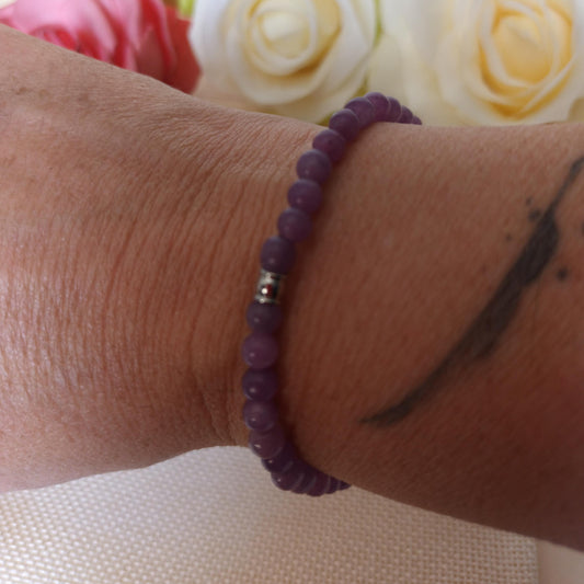 Bracelet lépidolite 4 mm - perle acier inox – élastique 15,5 cm
