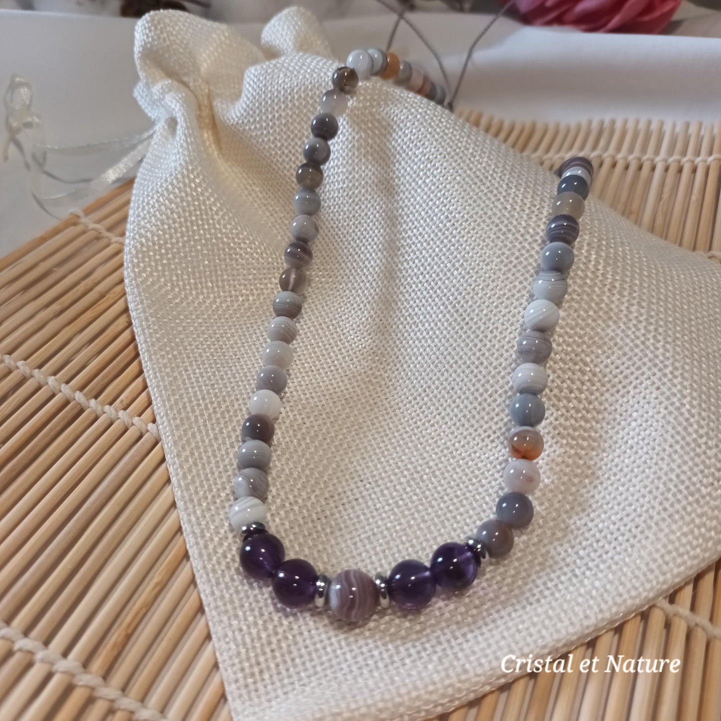Collier macramé ajustable – perles agate Botswana et améthyste