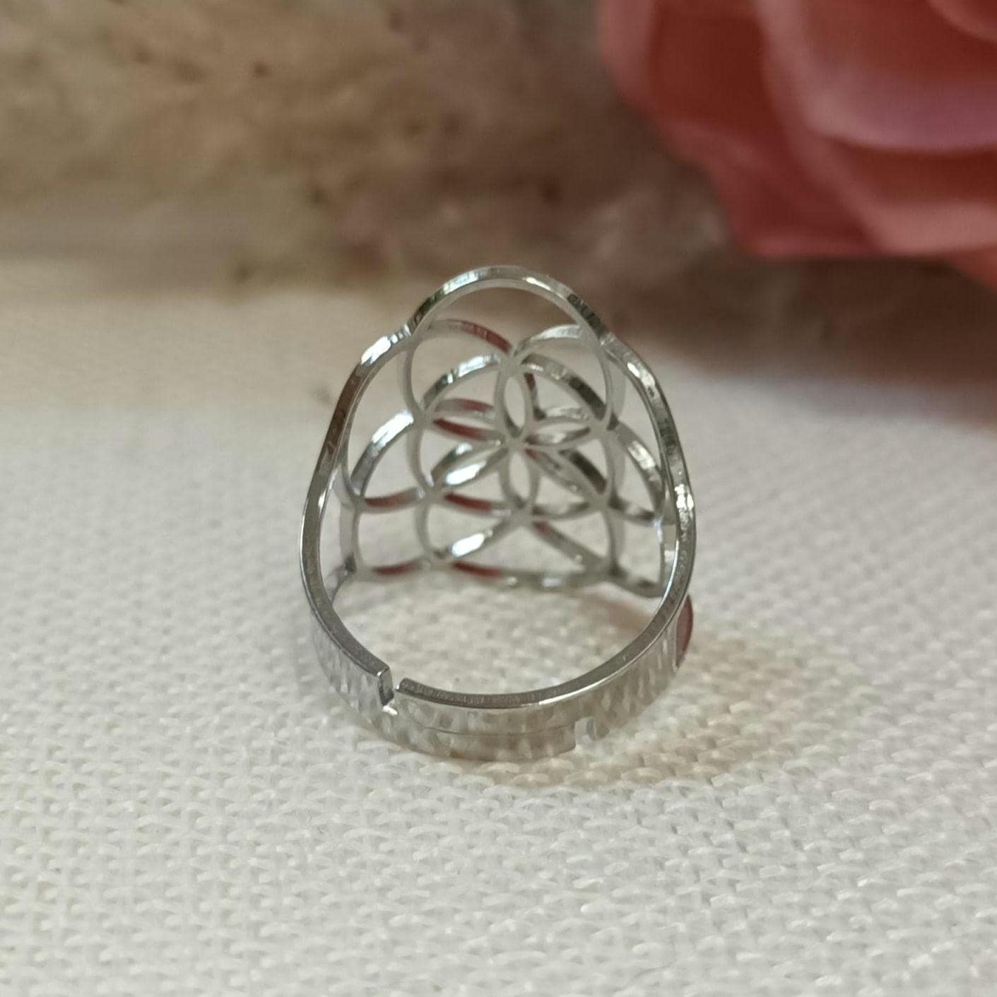 Bague fleur de vie réglable – acier inoxydable argenté