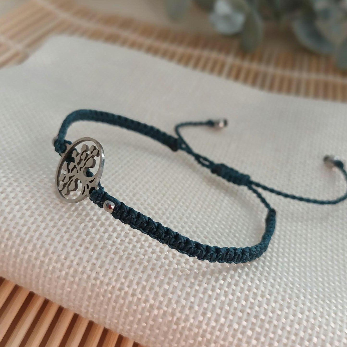 Bracelet micro‑macramé arbre de vie argent – perles acier 4 mm – ajustable