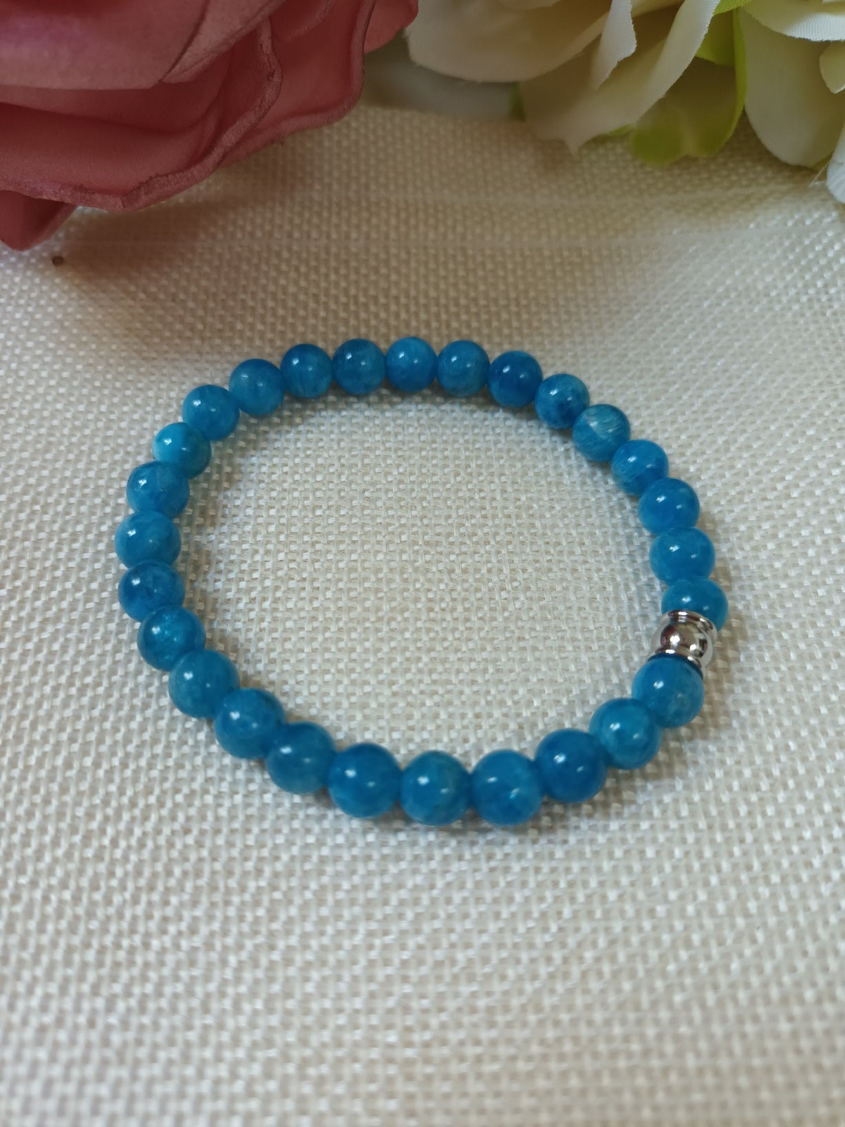 Bracelet apatite bleue 6 mm - perle acier inox- élastique 15.5cm