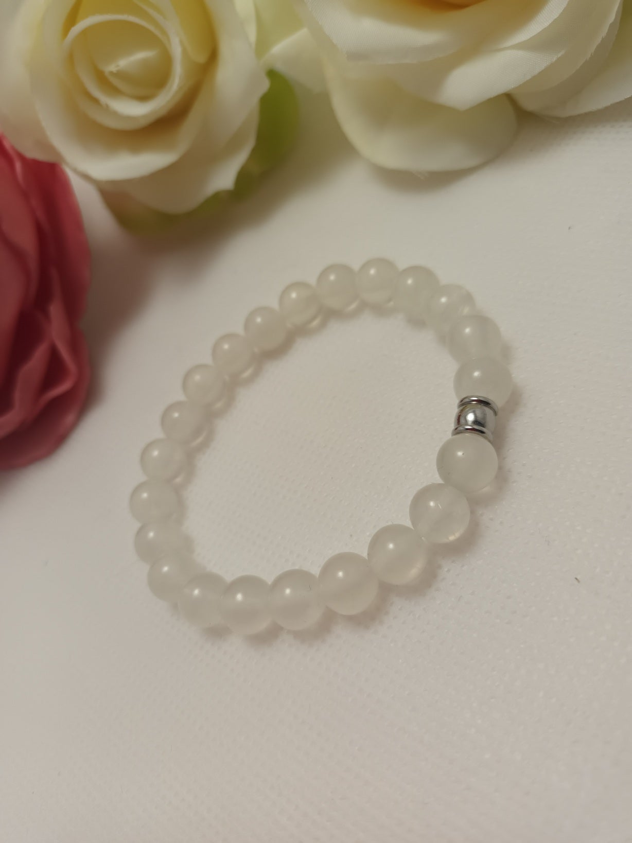 Bracelet sélénite 8 mm - perle acier inox - élastique