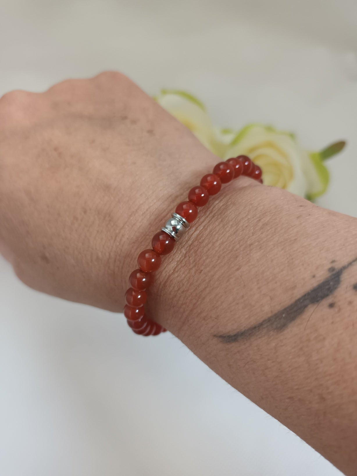 Bracelet cornaline 6 mm - perle acier inox  élastique 17 cm