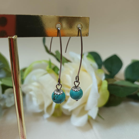 Boucles d’oreilles turquoise et acier inox - 4,5 × 0,8 cm