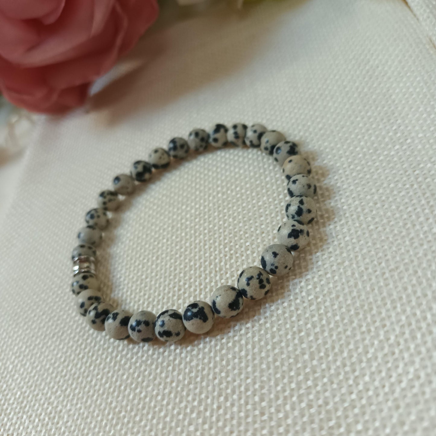 Bracelet jaspe dalmatien – perles 6 mm – élastique