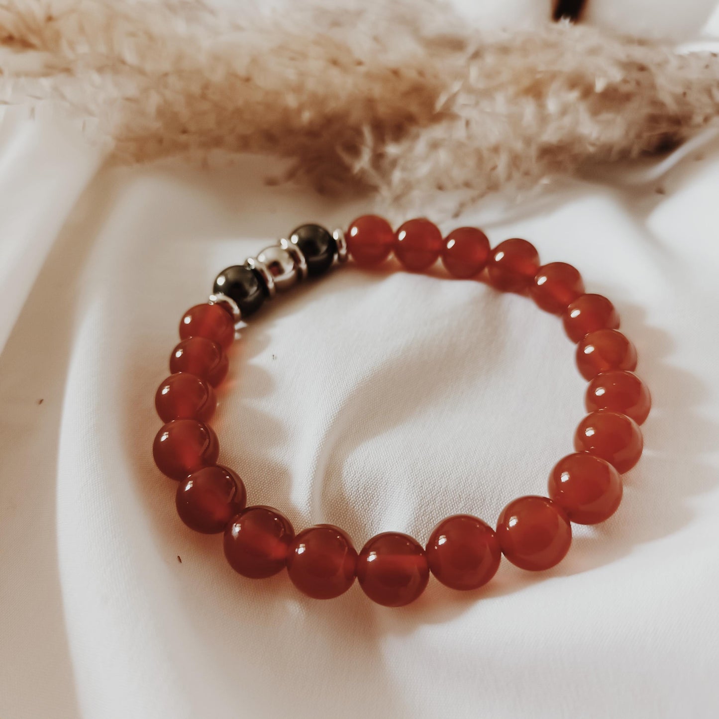 Bracelet cornaline et hématite magnétique perles 8 mm – élastique