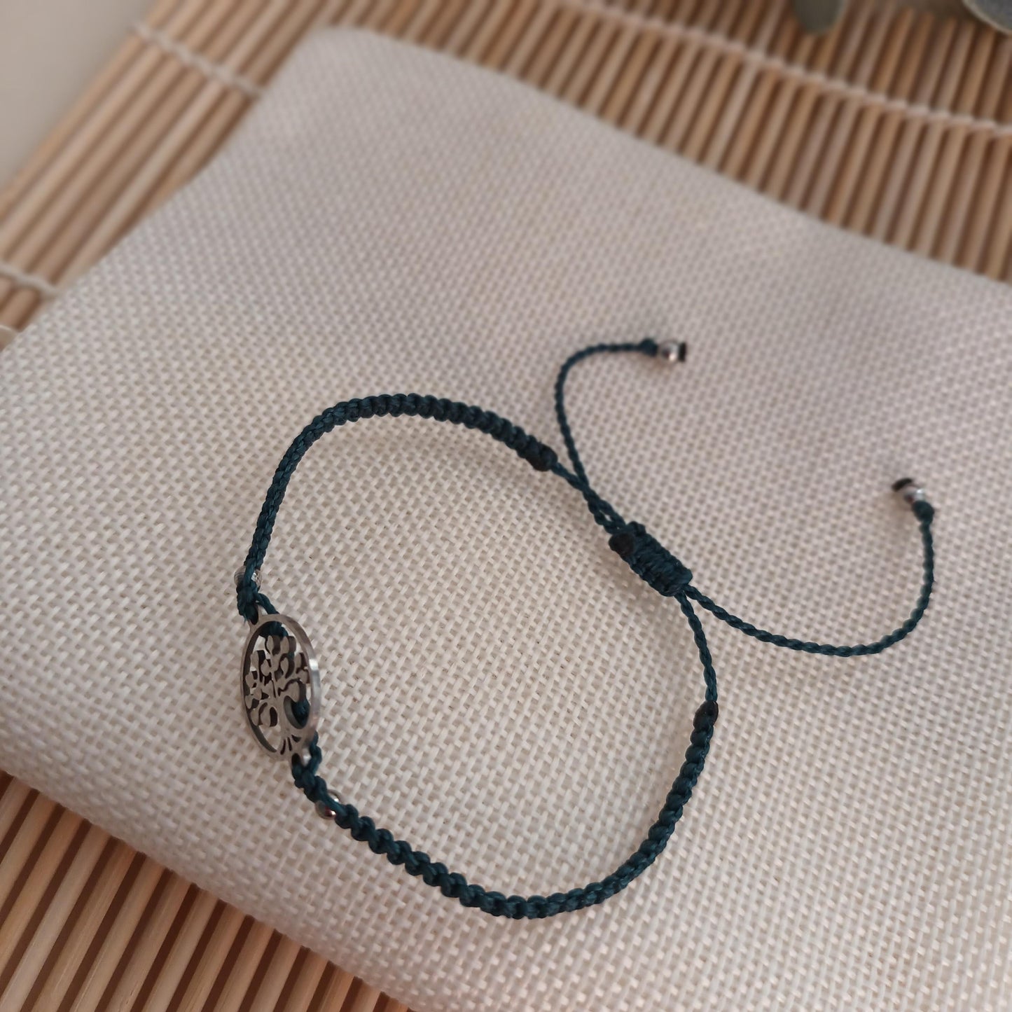 Bracelet micro‑macramé arbre de vie argent – perles acier 4 mm – ajustable