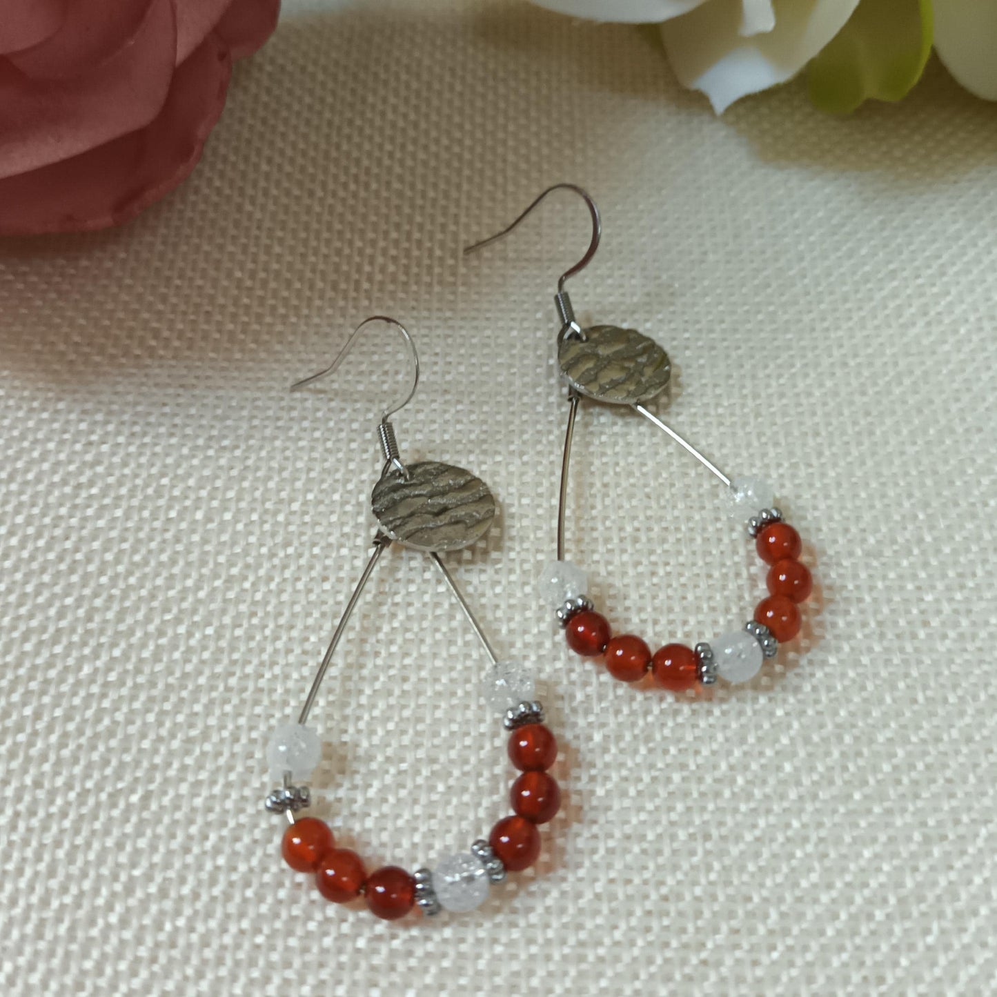 Boucles d’oreilles cornaline et cristal de roche - acier inox argent - 5,8 cm