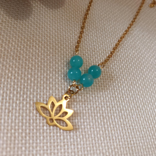 Collier amazonite – fleur de lotus – 4 perles 6 mm – acier inoxydable or