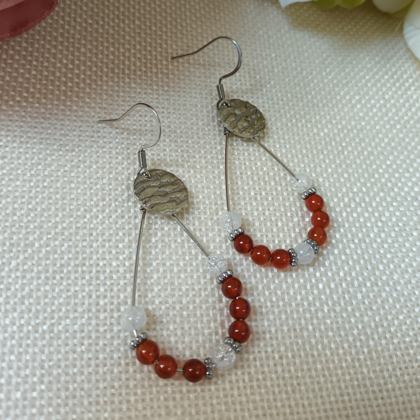 Boucles d’oreilles cornaline et cristal de roche - acier inox argent - 5,8 cm