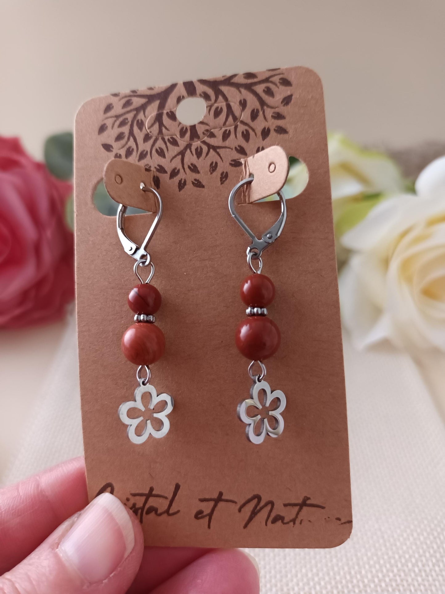 Boucles d’oreilles jaspe rouge - fleur acier inox - 4,6 × 1 cm