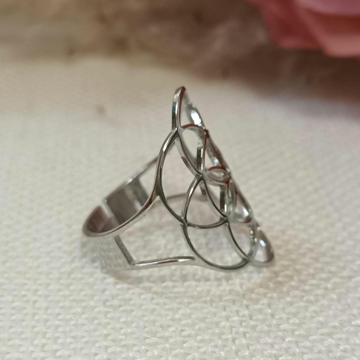 Bague fleur de vie réglable – acier inoxydable argenté