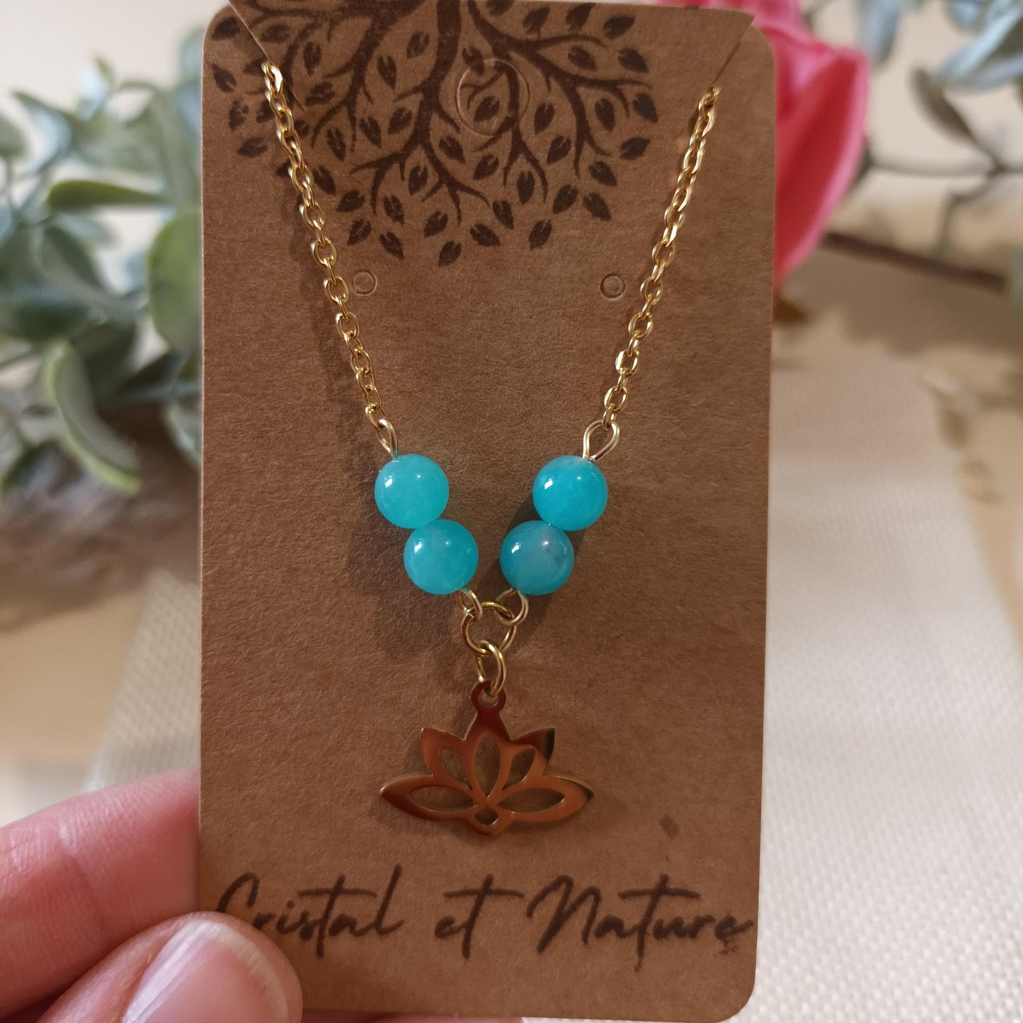 Collier amazonite – fleur de lotus – 4 perles 6 mm – acier inoxydable or