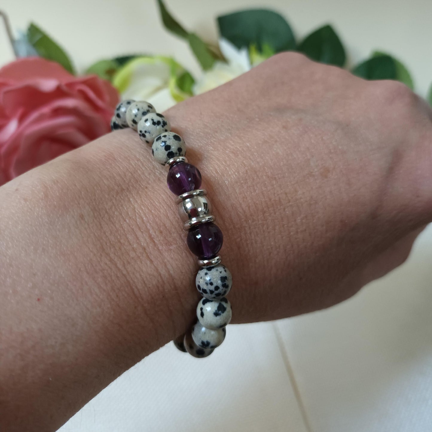 Bracelet jaspe dalmatien et améthyste 8 mm - perles acier inox - élastique
