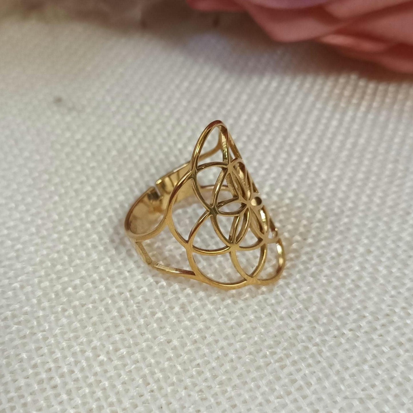 Bague fleur de vie dorée réglable – acier inoxydable or