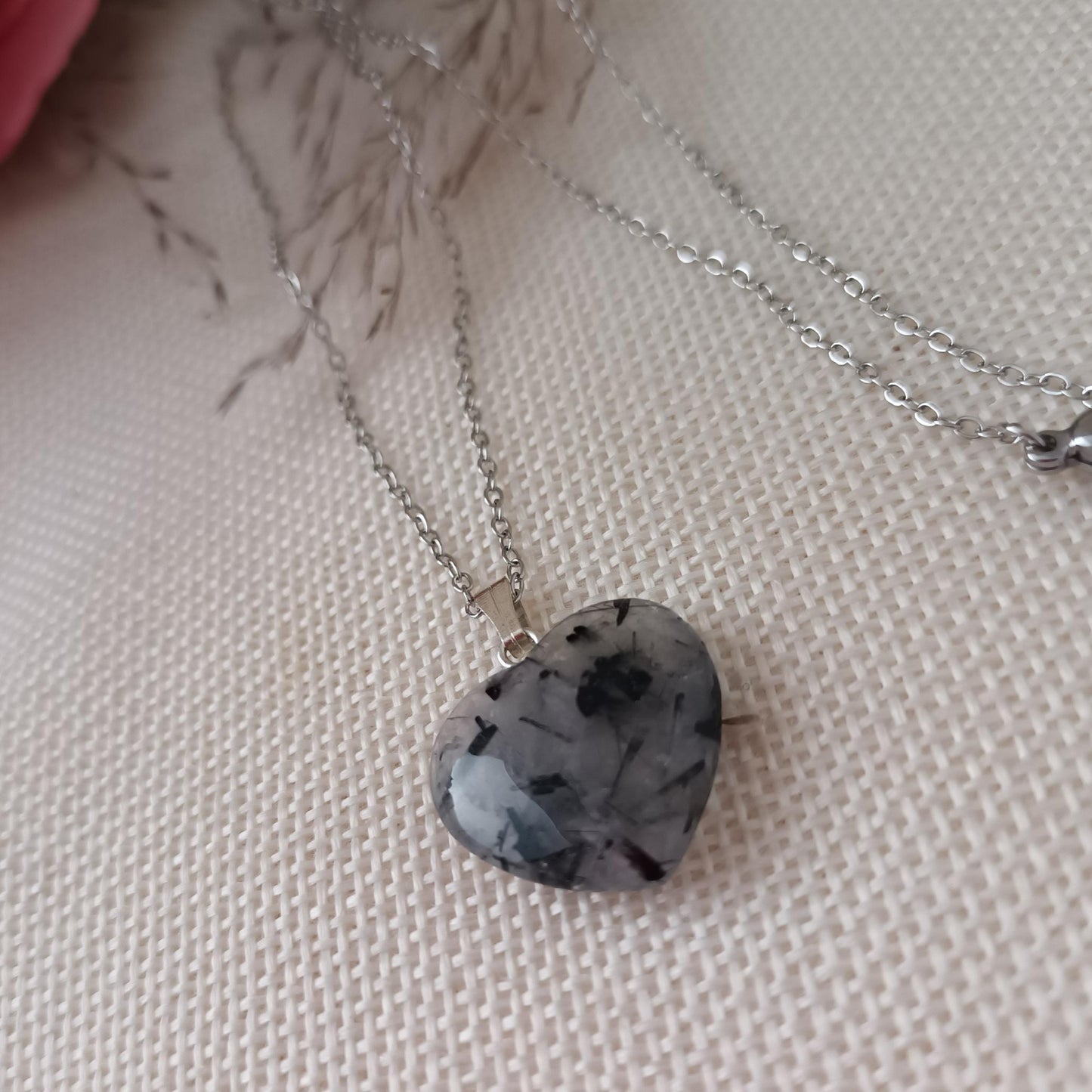 Pendentif cœur quartz tourmaline 2 × 2 cm - chaîne acier inox argent