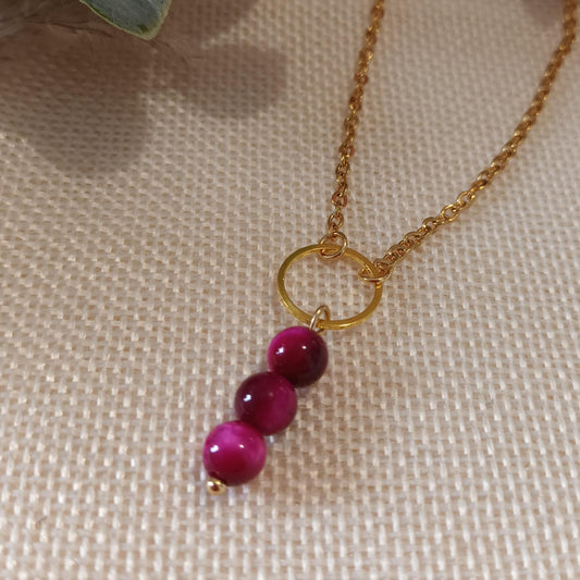 Collier œil de tigre rose – cercle inox doré – pierre 3,4 × 1,2 cm