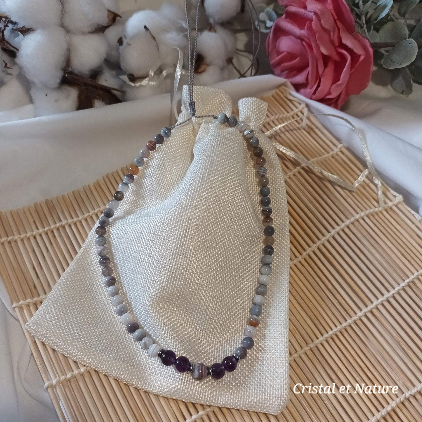 Collier macramé ajustable – perles agate Botswana et améthyste