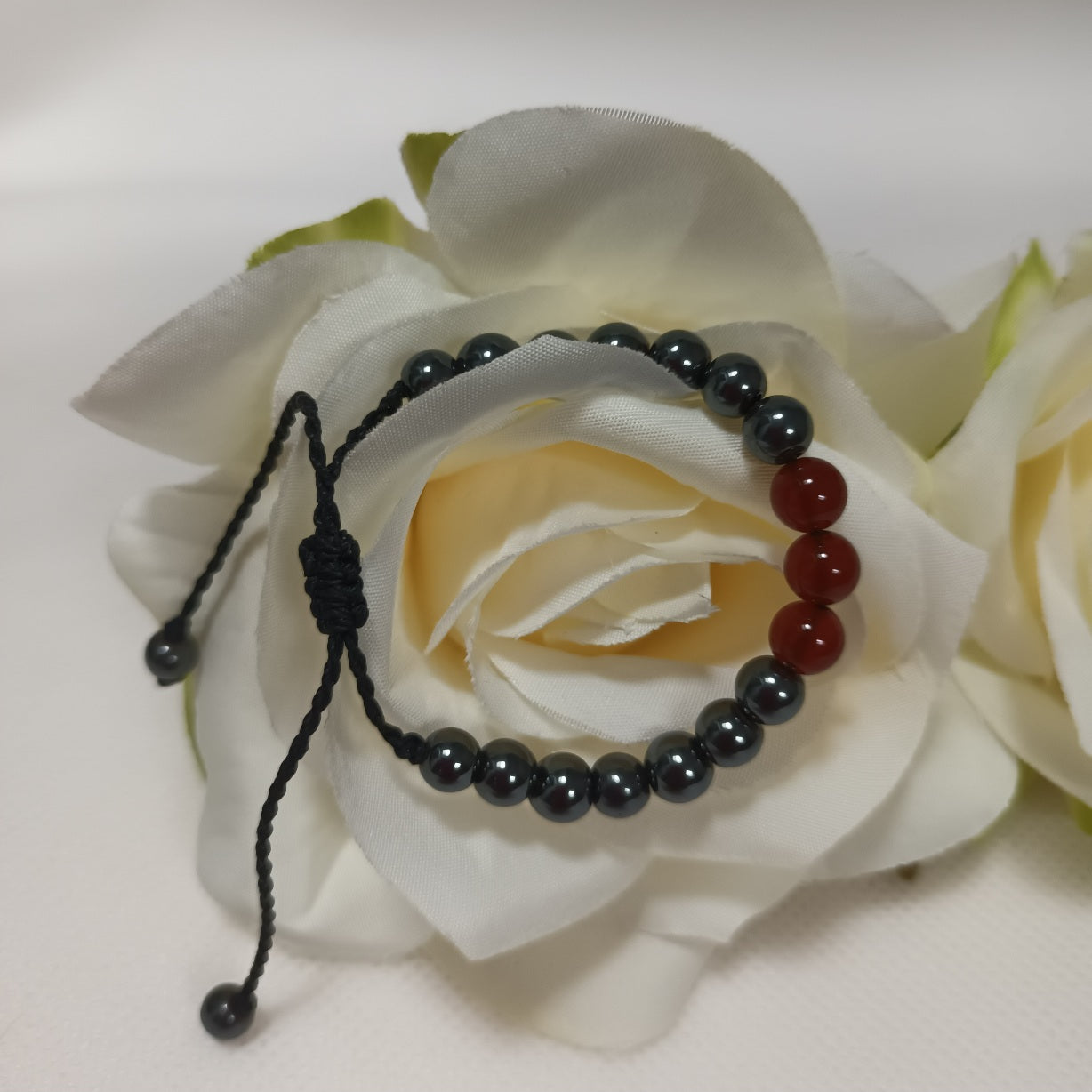Bracelet hématite & cornaline 6 mm - réglable- enfant
