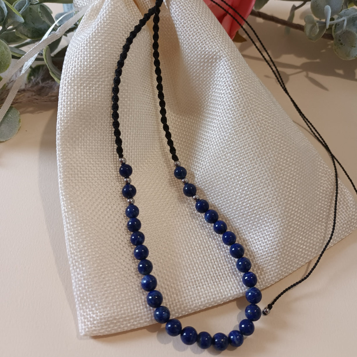 Collier lapis‑lazuli - perles 6 mm - micro‑macramé - réglable