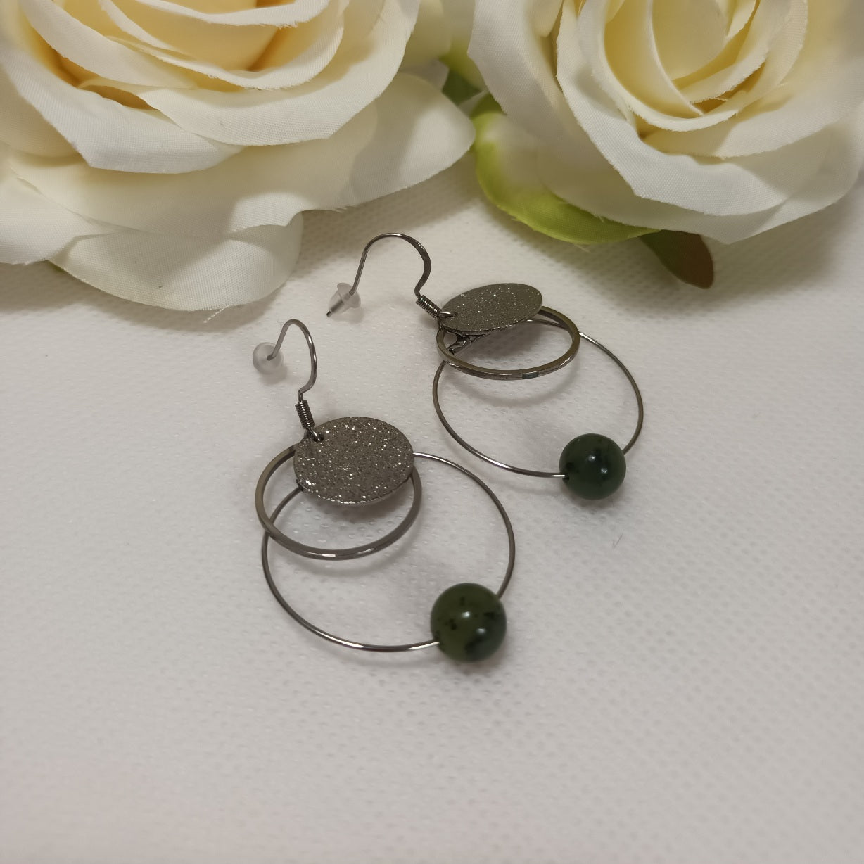 Boucles d’oreilles jade néphrite - acier inoxydable - 5,4 × 3 cm