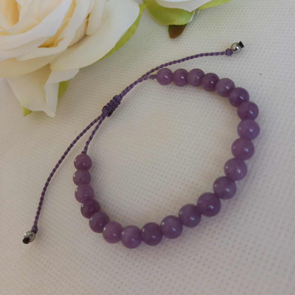 Bracelet lépidolite 6 mm - micro‑macramé - réglable