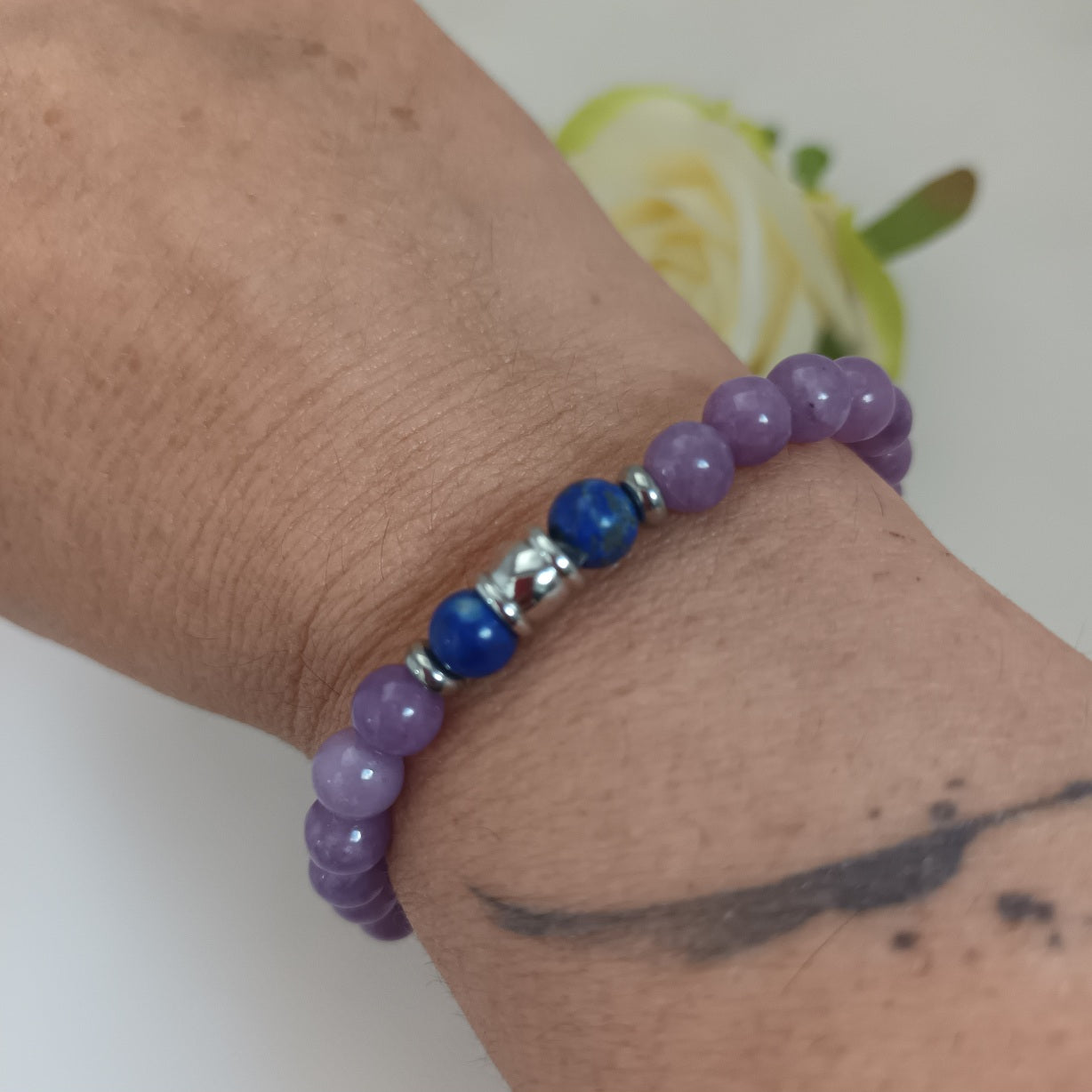 Bracelet lépidolite et lapis‑lazuli 6 mm - perles acier inox - élastique 16 cm