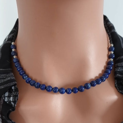 Collier lapis‑lazuli - perles 6 mm - micro‑macramé - réglable
