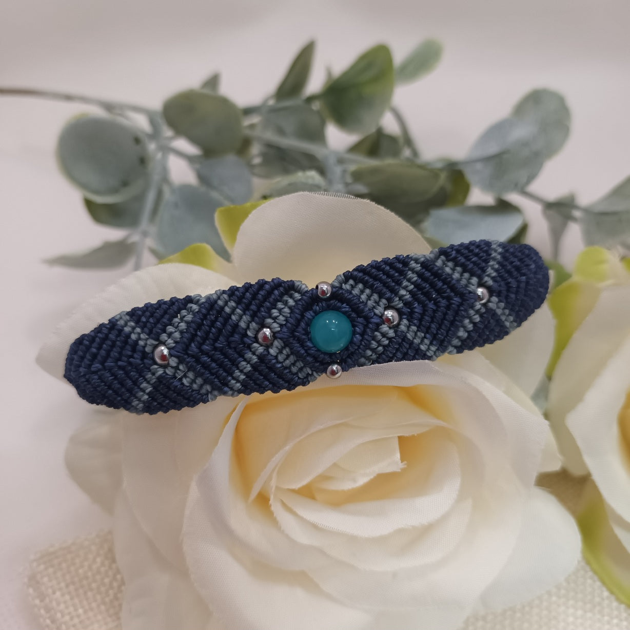 Barrette micro‑macramé & amazonite du Pérou