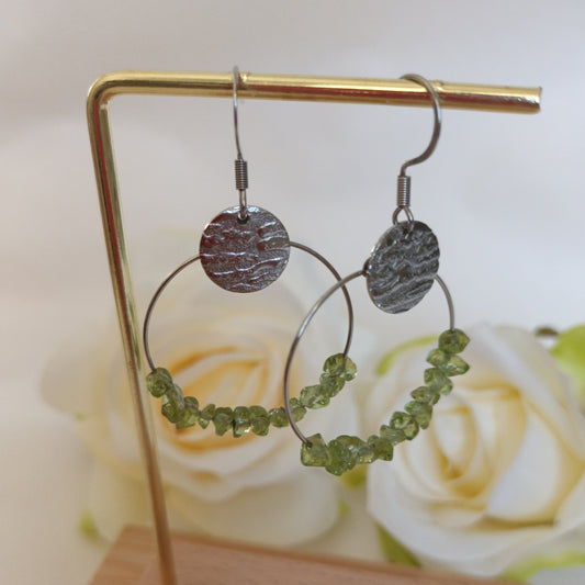 Boucles d’oreilles péridot - acier inoxydable - 5,4 × 3 cm