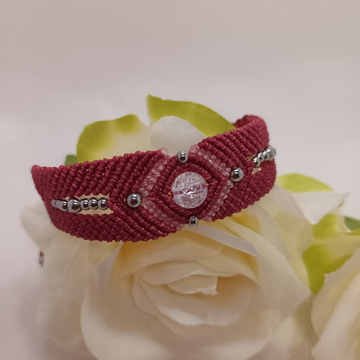 Bracelet cristal de roche - micro‑macramé - réglable