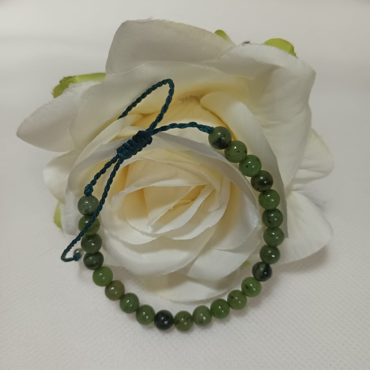 Bracelet jade néphrite 6 mm - ajustable