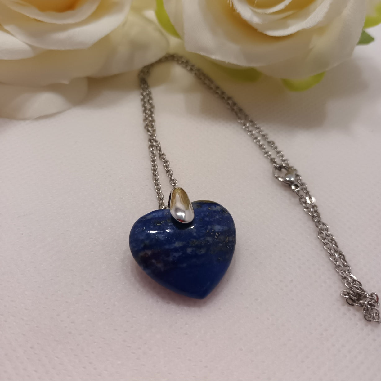 Pendentif cœur lapis‑lazuli - 2,3 × 2,4 cm - chaîne acier inox argent