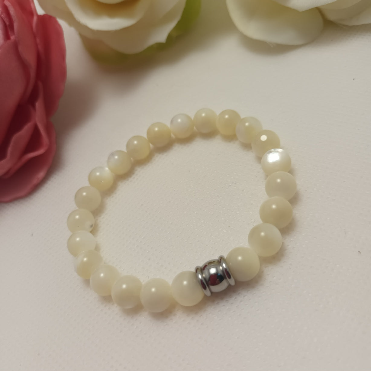 Bracelet nacre naturelle - perle acier inox - élastique 16 cm
