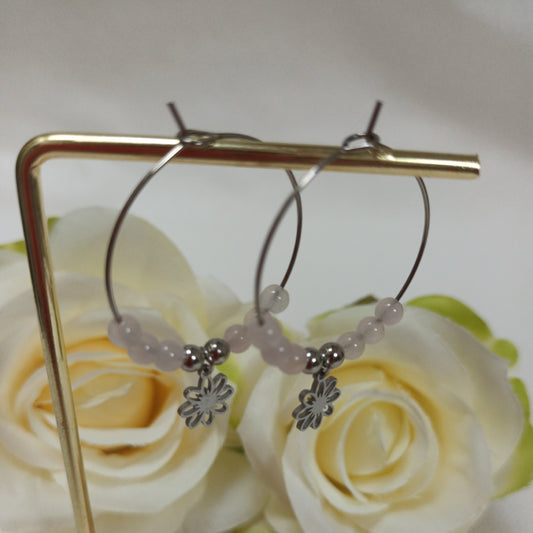 Boucles d’oreilles quartz rose - anneaux motif fleur - acier inoxydable - diamètre 3 cm