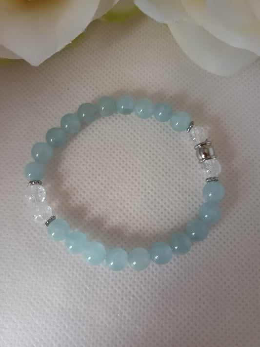 Bracelet aigue‑marine et cristal de roche 6 mm - breloques acier inox - élastique 15 cm