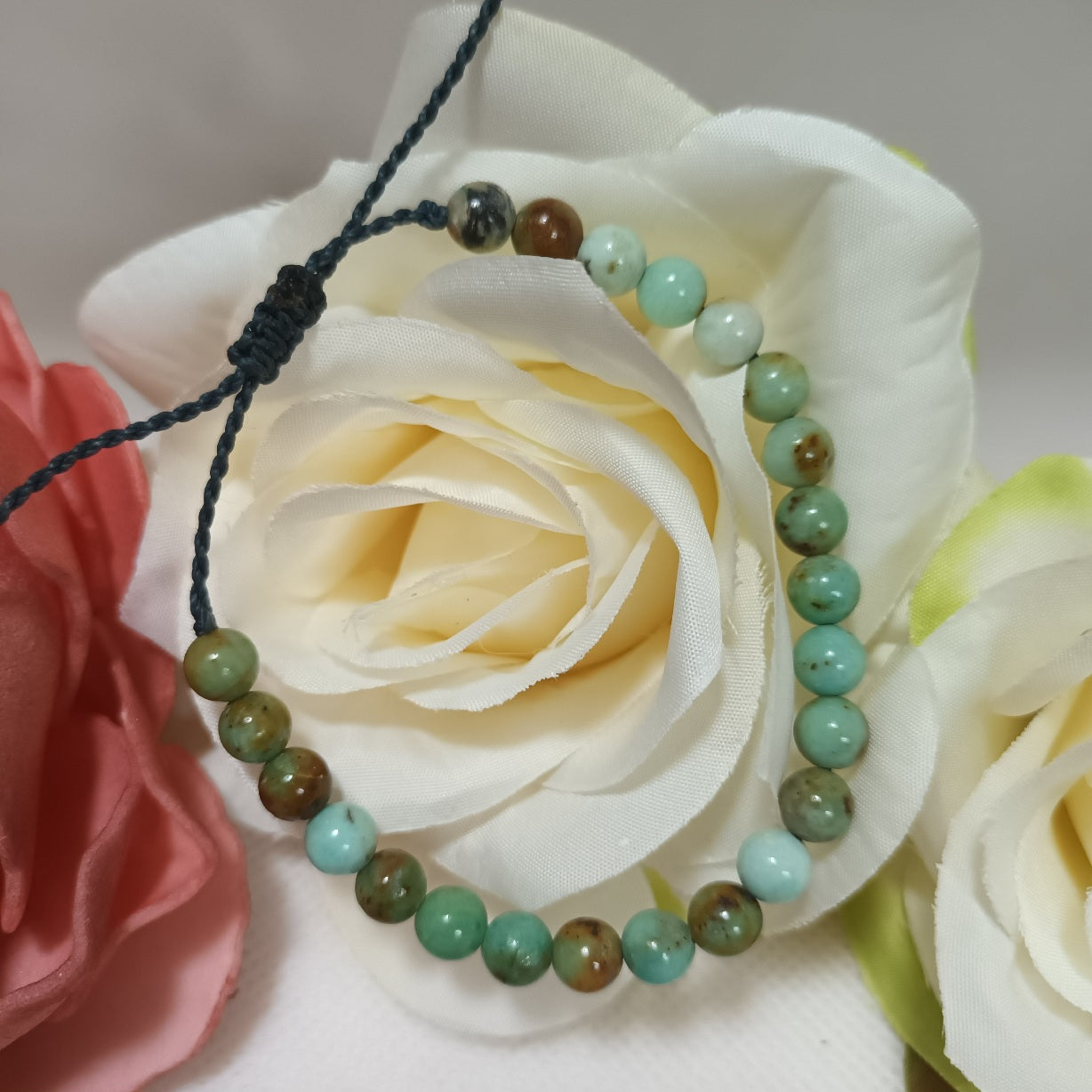 Bracelet turquoise de Mongolie 6 mm • ajustable