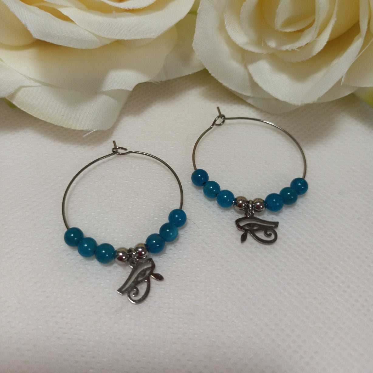 Boucles d’oreilles anneau apatite bleue - motif troisième œil - acier inoxydable - 4 × 3 cm